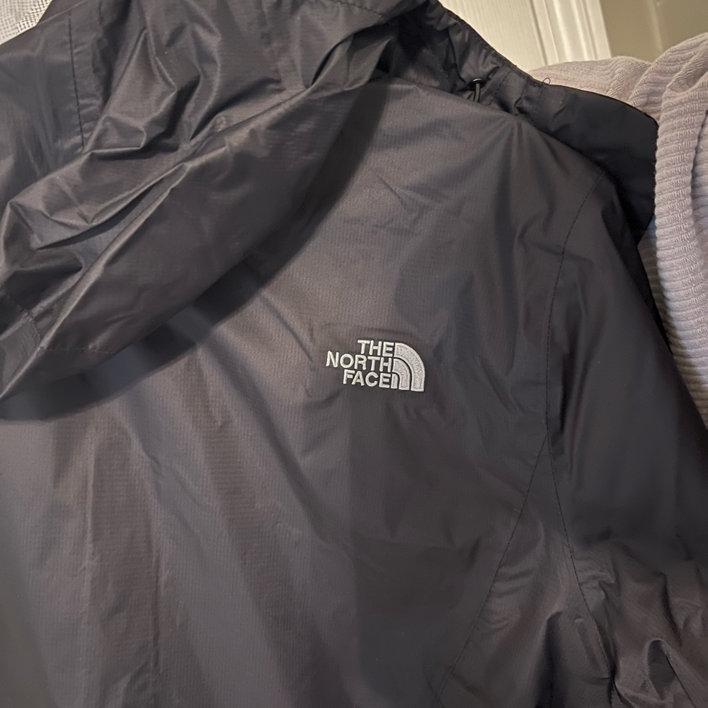 The North Face Ladies DryVent Rain Jacket - Picture 3 of 7